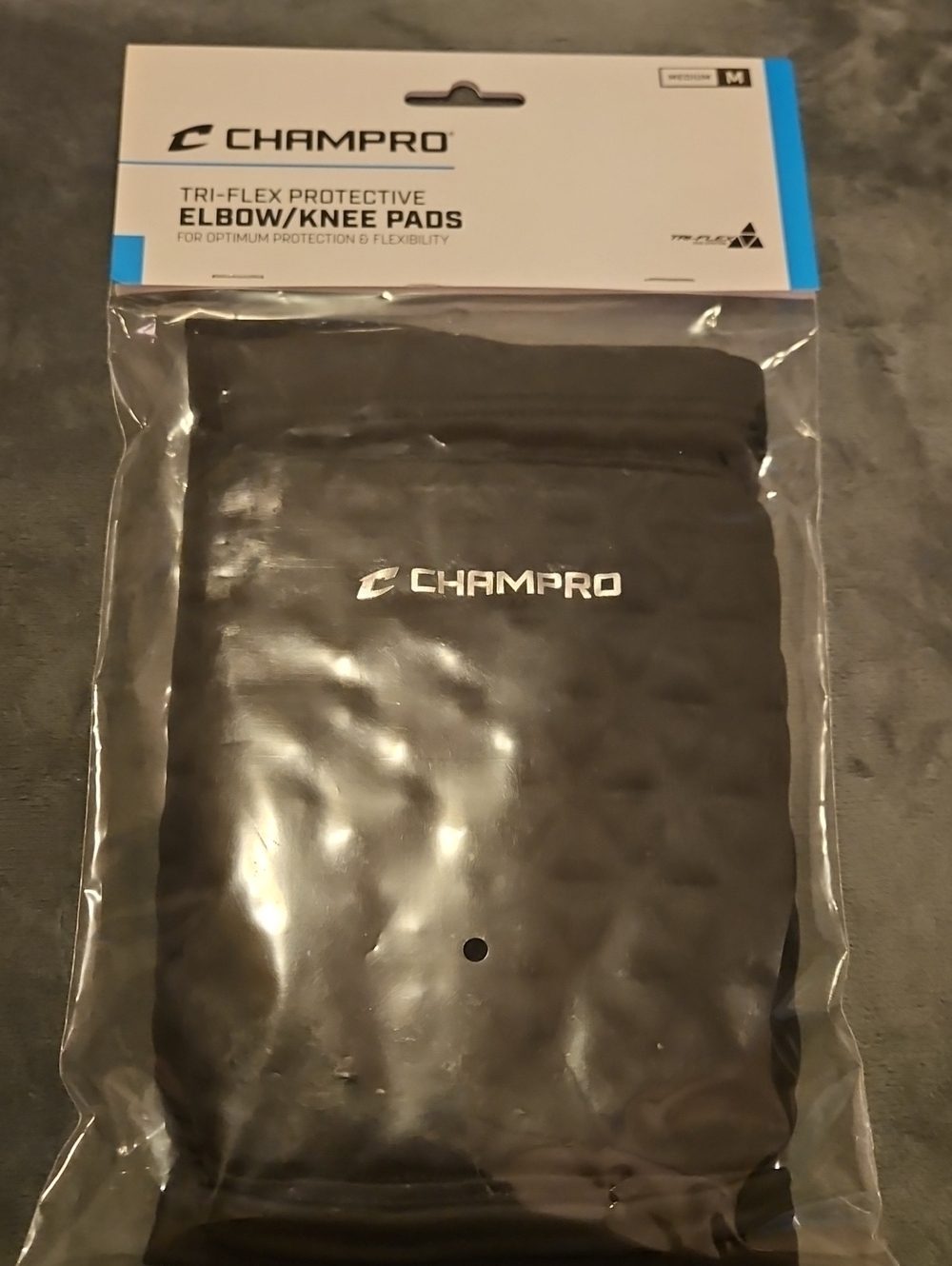 Champro Black Tri-Flex Protective Elbow/Knee Pads - Medium
